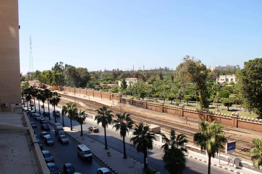 شقة للبيع 140م المنتزه (ابراج رويال بلازا)