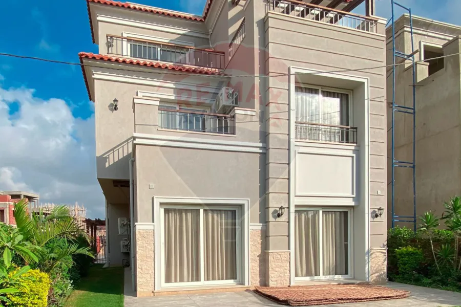 فيلا ستاند الون للبيع 405 م سموحة ( كومباوند الفرات - مروج V3 )