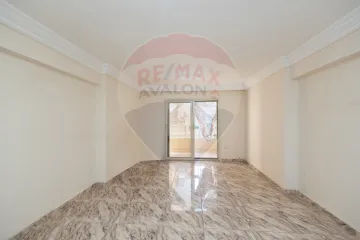 Duplex apartment for sale 130 m Sidi Bishr (steps from the sea)