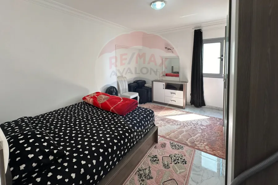 شقة للبيع 156 م سيدي بشر (ثاني نمرة من البحر)