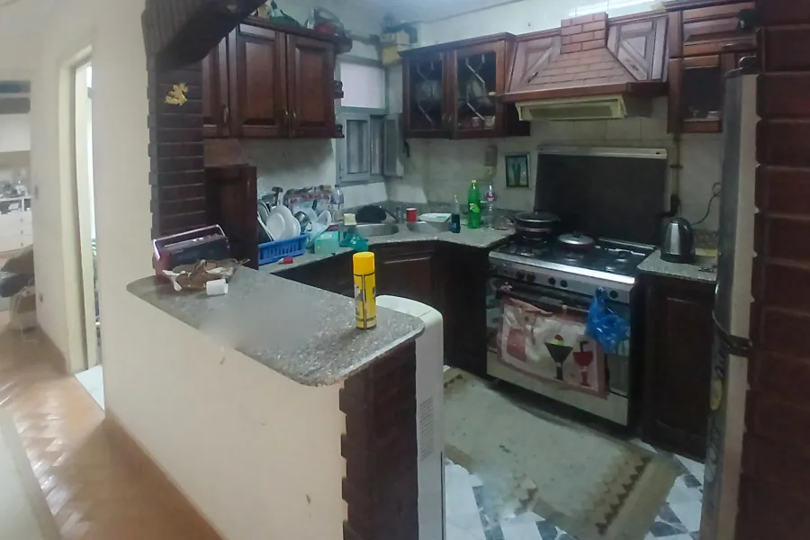 شقة للبيع 130 م سبورتنج (علي الترام - ش  شهاب الدين أبو السنون )