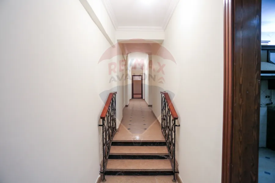 Apartment for Sale 300 m Smouha (50th St Branched from Mostafa Kamel St.)