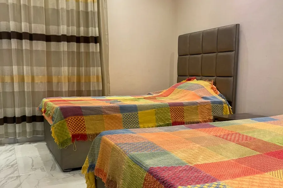 سنيور شاليه ارضي بجاردن للبيع (هاسيندا باي - سيدي عبدالرحمن) 200 م