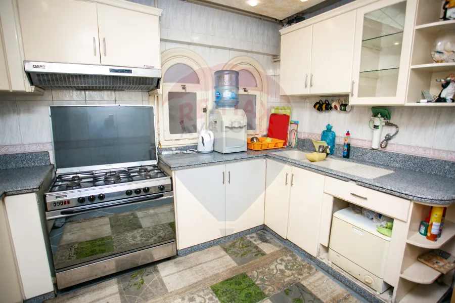 شقة للبيع 186 م  وابور المياه (ش جلال الدين الدسوقي)