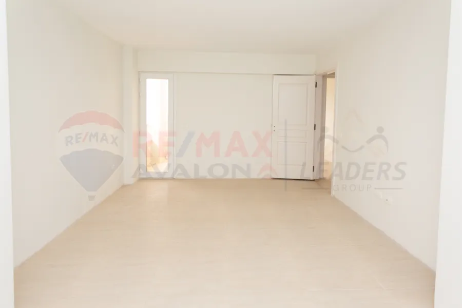 شقة للبيع 167 م الكينج مريوط (كومباوند كينج سيتي)