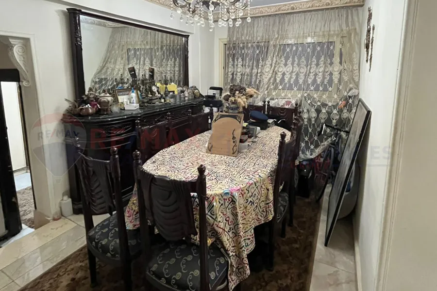 شقة للبيع 175 م زيزينيا (بجوار كازيون)