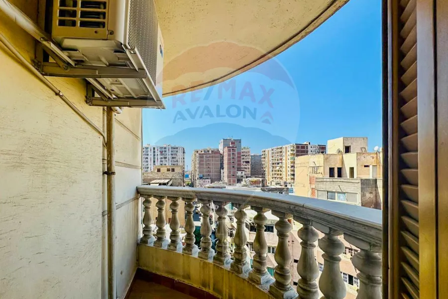 Apartment for sale 110 m Moharam Bek (Al-Muftish St. - Wabour El-Mayah Extension)