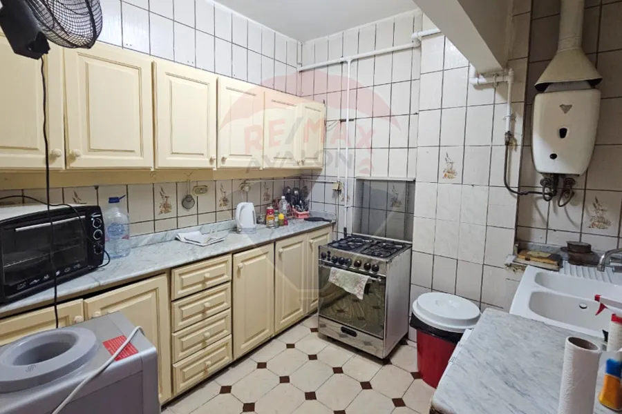 شقة للايجار المفروش 140 م سموحة (ش مصطفي كامل)