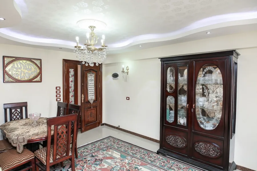 شقة دوبلكس للبيع 400 م بولكلي (ش لافيزون)