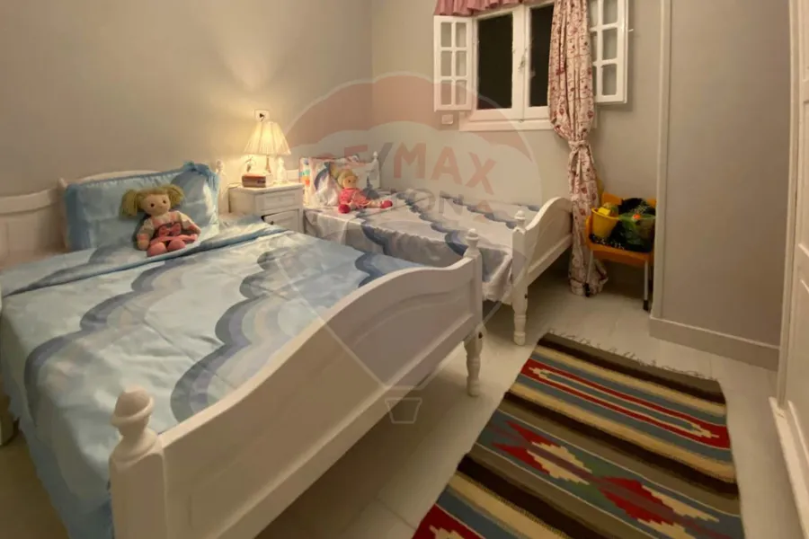 شالية للبيع (قريه غرناطه) 166 م