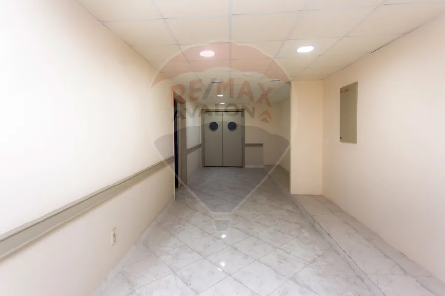 Administrative unit for rent 175 m smouha (Fawzy moaaz street)
