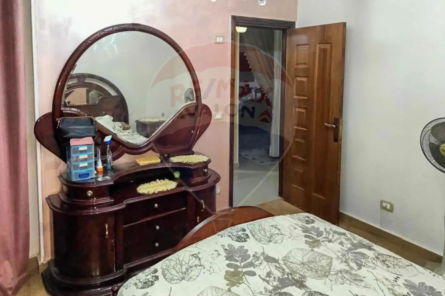 شقة للبيع 120 م بوكلي (ش لافيزون)