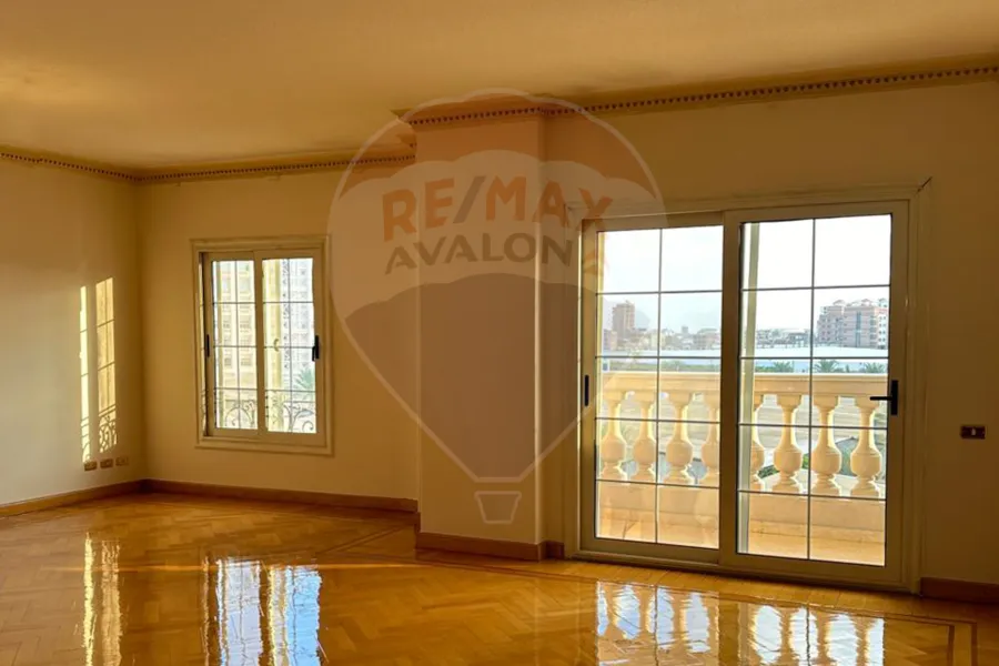 شقة للبيع 171 م سموحة (ابراج الشرطة)