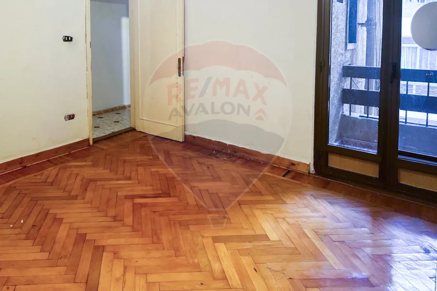 Apartment for sale in Smouha (Ismail Serry St.) 100 m