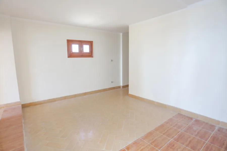 Apartment For Sale 200m Sporting (Luxour St.)
