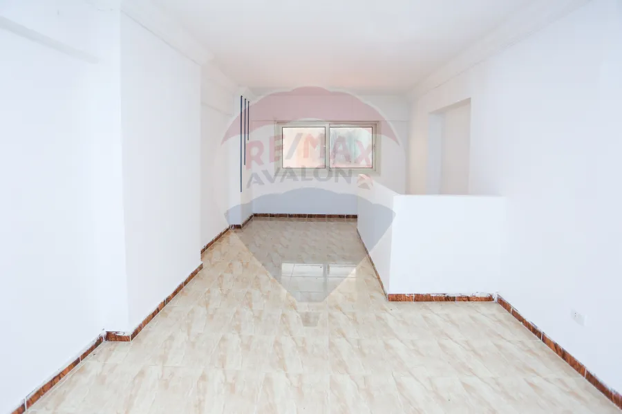 Administrative Apartment for rent 500 m - Jnaklis ( branched From Omar Almokhtar st. )