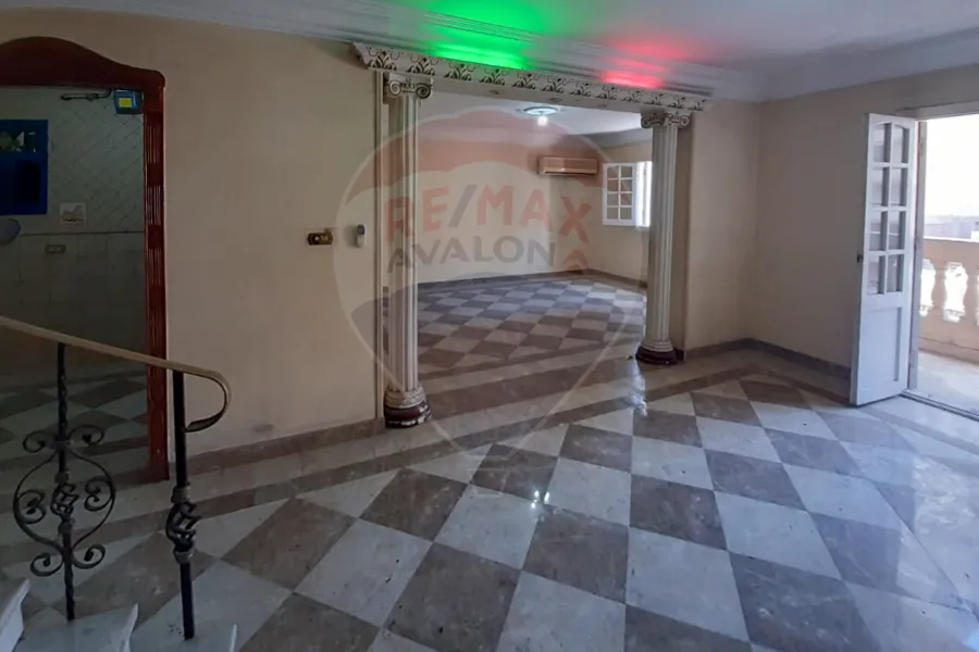 شقة دوبليكس للبيع 140 م سيدي بشر (ش جمال عبد الناصر)