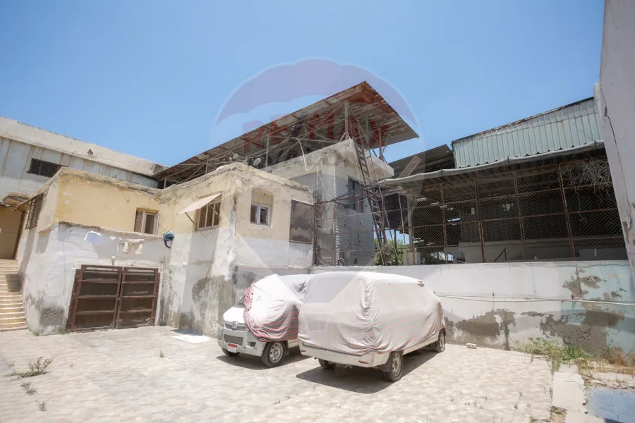 ثلاجه صناعي للبيع 2,000 م ( كفر الدوار )