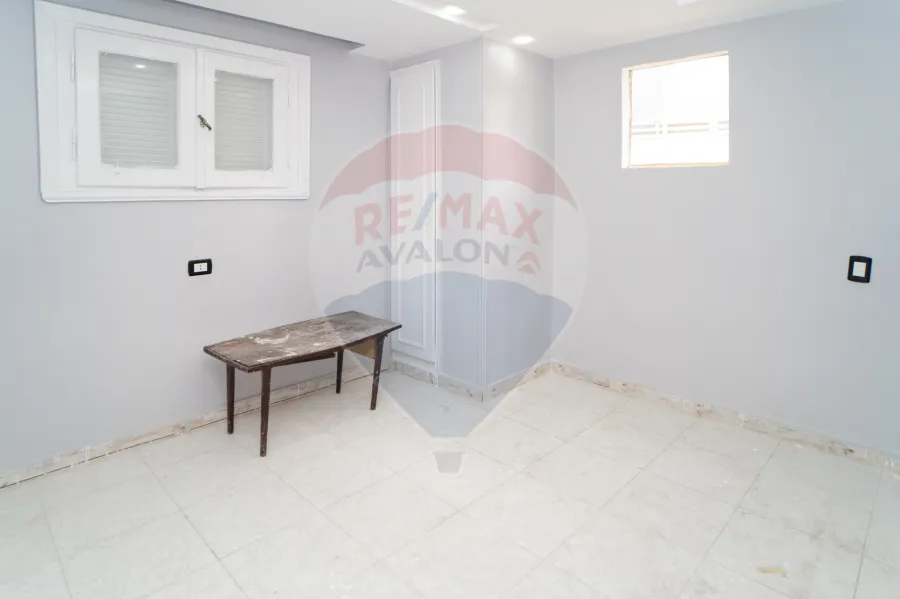 فيلا توين هاوس للبيع 200 م المعمورة الشاطئ (علي البحر مباشرة)