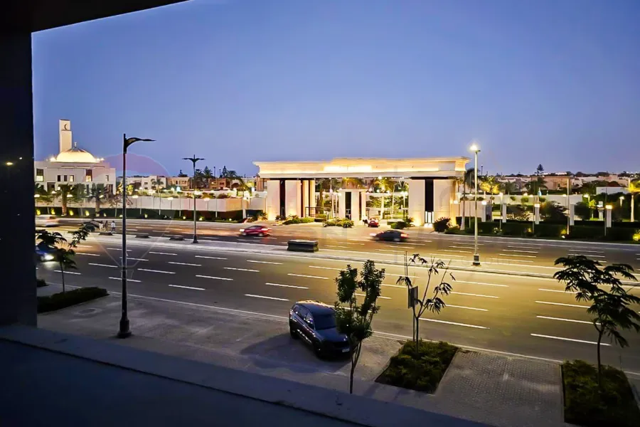 محل للبيع (مزارين صفاير - العلمين) 216 م