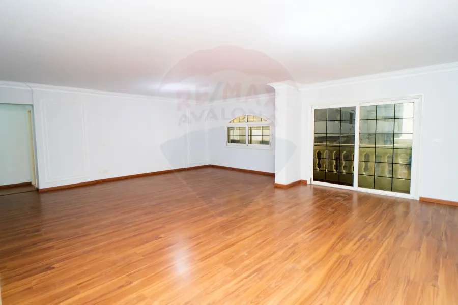 Apartment for sale 245 m Louran (Abdel Khaleq Tharwat St)