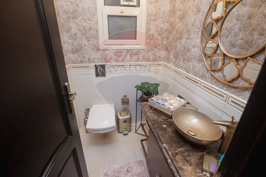 شقة للبيع 190 م لوران (ش عبدالمنعم الدليل)