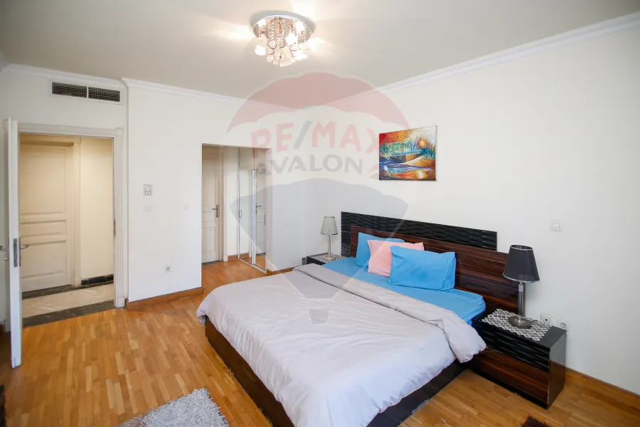 Apartment for sale 267m San Stefano (Four Seasons)