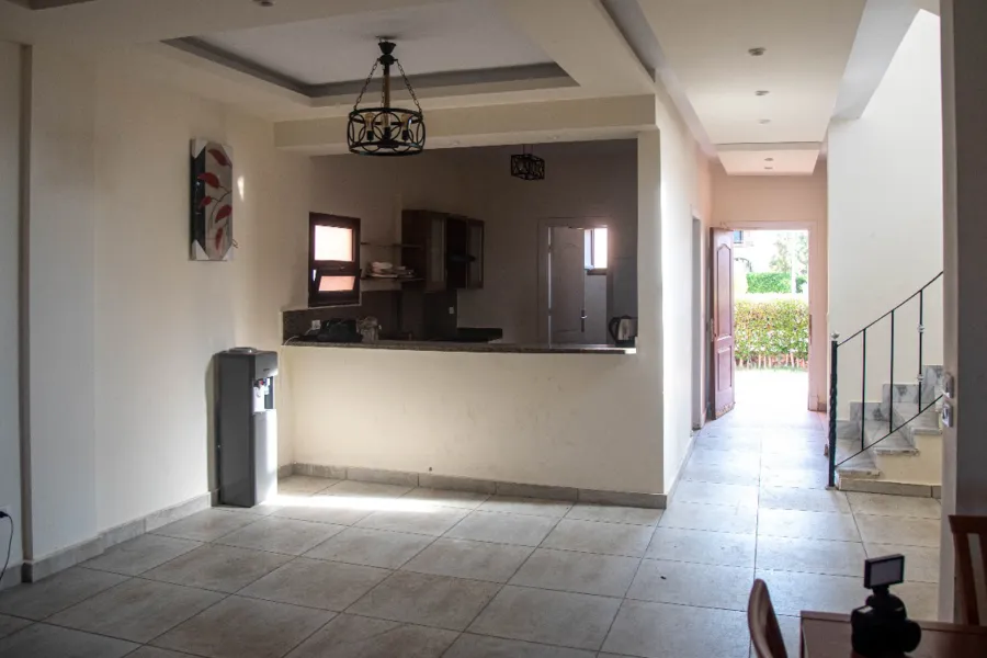 Stand alone villa for sale (Nice 4) 260 m