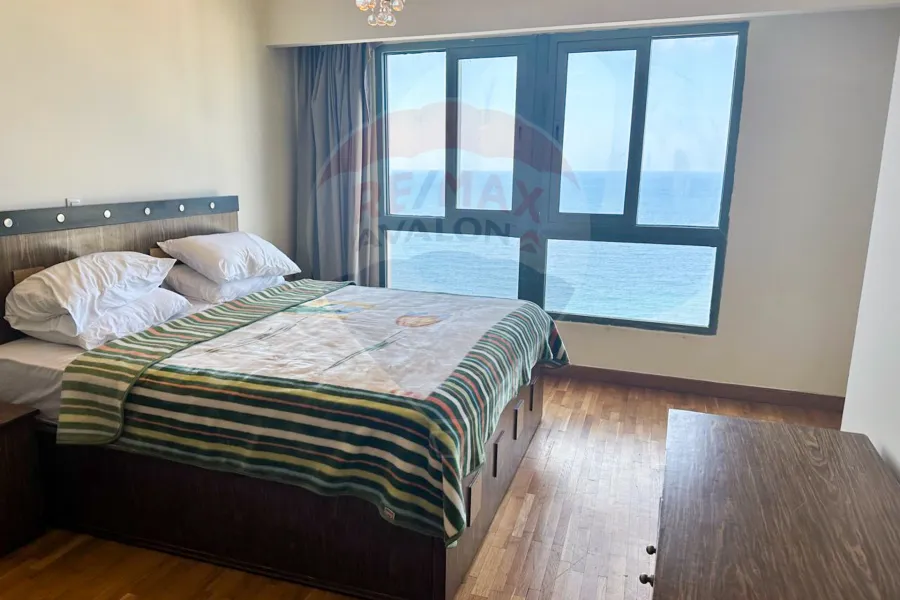 شقة للايجار المفروش 136 م  سان ستيفانو (الفورسيزون)