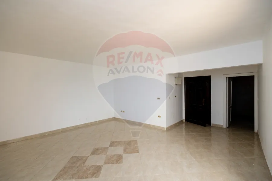 Apartment for sale 110 m El Montaza (Royal Plaza Towers)