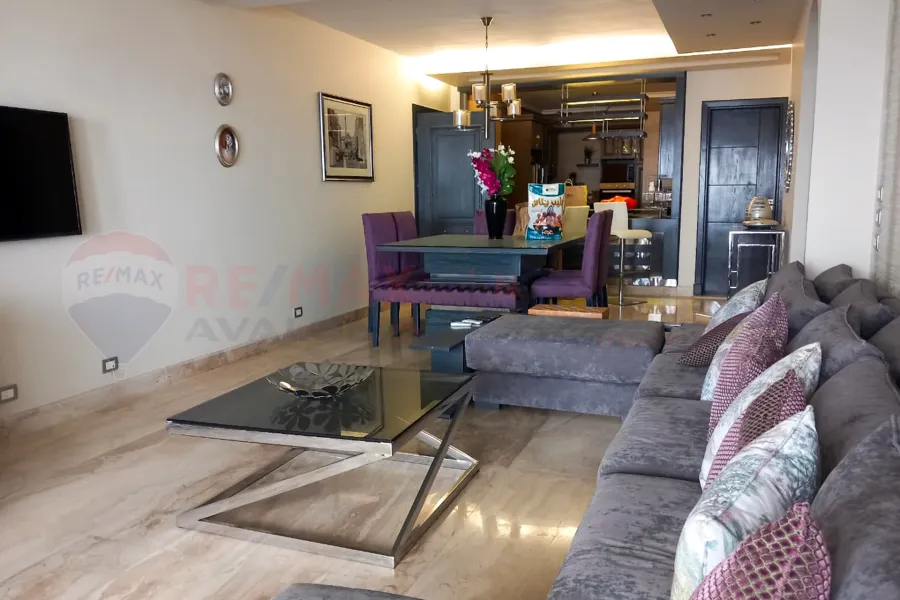 Apartment for sale 150 m (directly on the sea)