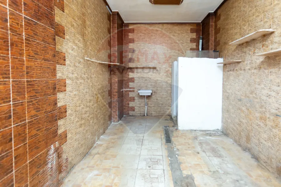 Shop for sale 36 m Zezinia (Zizinia Compound)