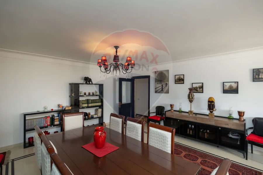 Apartment for sale 220 m Smouha (Kirosez Building)