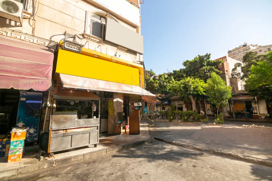 محل للبيع 79 م بوكلي (امام نادي القضاه )