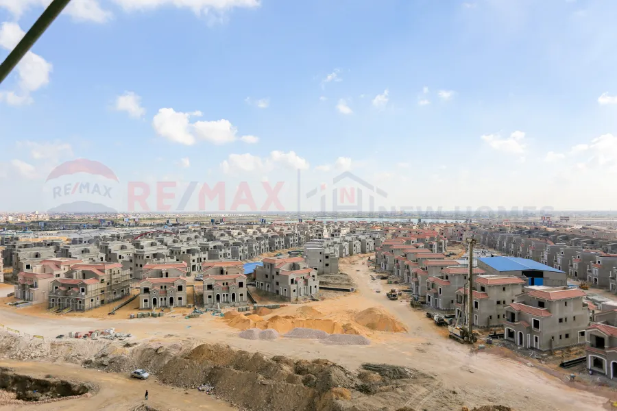 Town house villa for sale 278 m Sawary (Egyptian Suadi company)