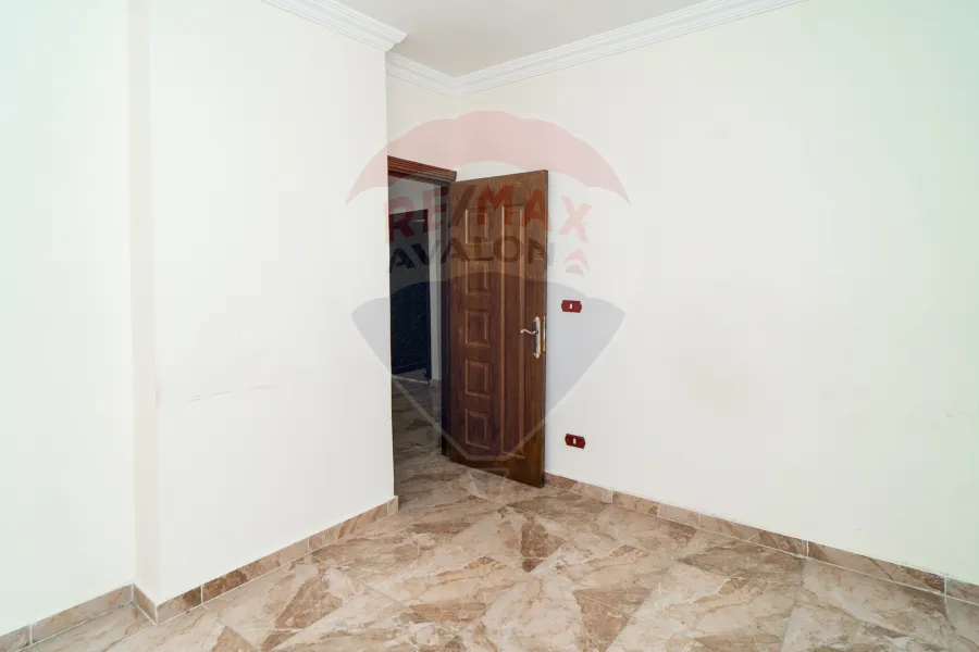 Administrative office for sale 40 m Victoria (Gamal Abdel nasser St.)