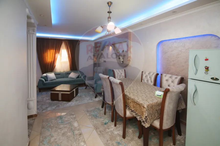 شقة للبيع 90 م ميامي (ش إسكندر إبراهيم تقاطع مع ش الملك حفني)