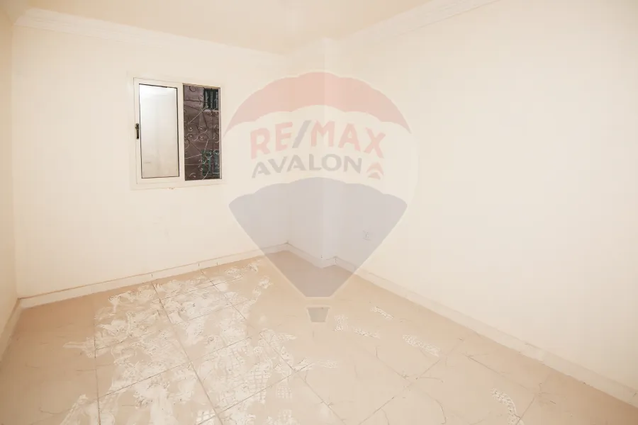 شقة للبيع 135 م سيدى بشر( على الترام مباشرة ) - أول سكن