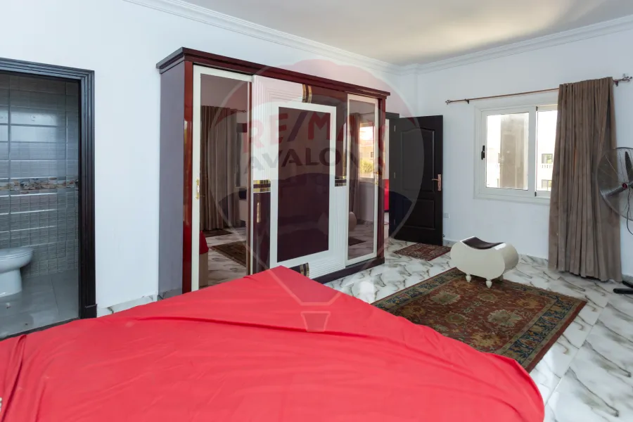 فيلا مستقلة للبيع 520 م الكينج مريوط (طريق الكافوري خلف عكنش)