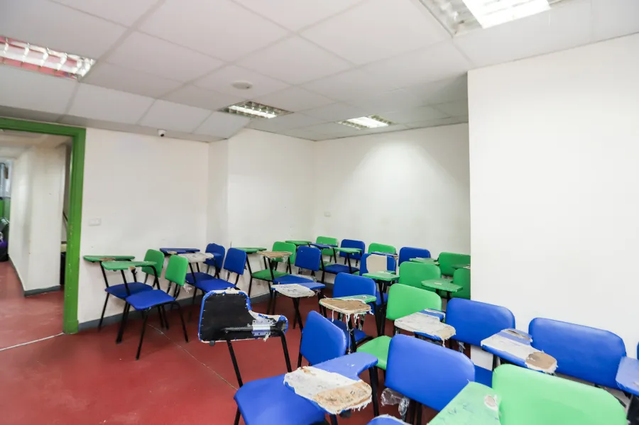 مقر إدارى للايجار 175 م سموحة ( شارع فيكتور عمانويل )