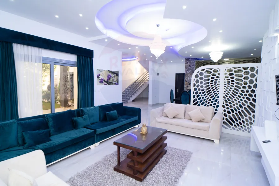 Villa for Sale 330 m King Maryot (Banks area)