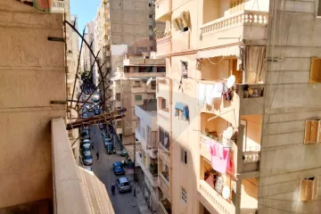 شقة للإيجار 125 م لوران ( خطوات من ش ابو قير )