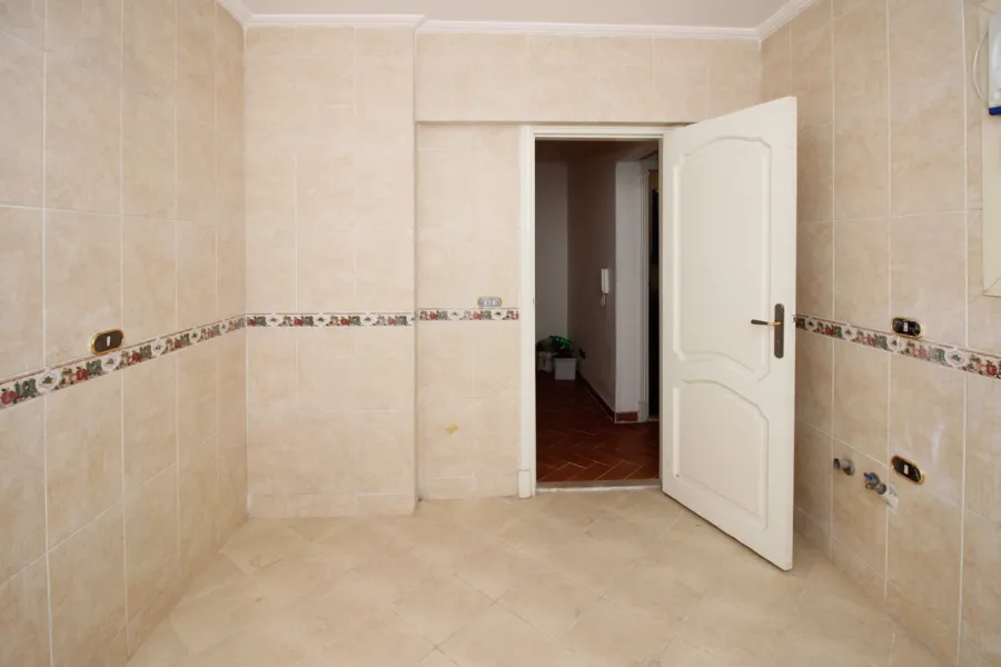 شقة للبيع 200م ستانلي (2 نمرة من البحر)