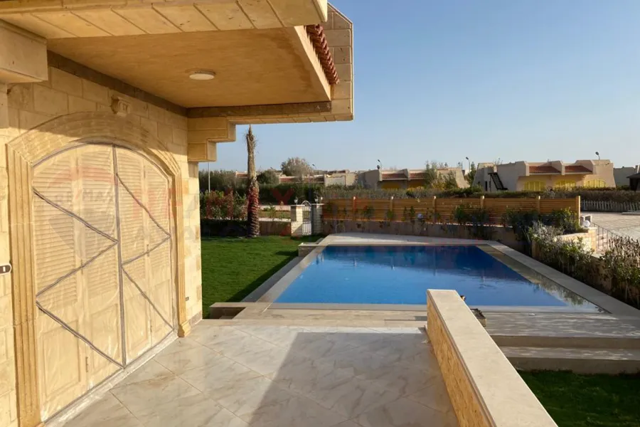 فيلا للبيع (شاطئ  الفيروز) 650 م