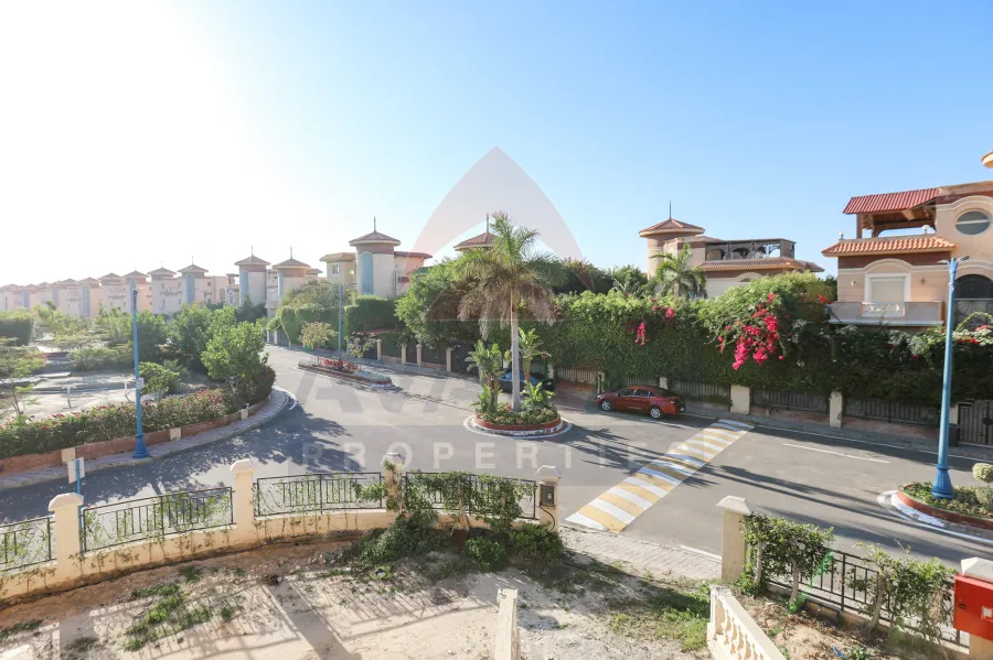 قصر للبيع 1,667 م  كينج مريوط - (كومباوند العروبة رويال)