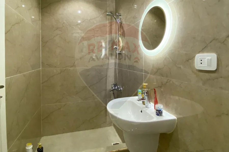 شالية للبيع (قريه غرناطه) 166 م