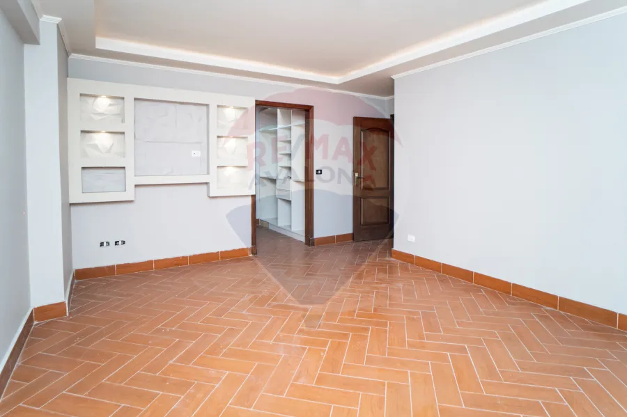 Apartment for rent 205 m Lauran (Eqbal St. - Steps from the sea)