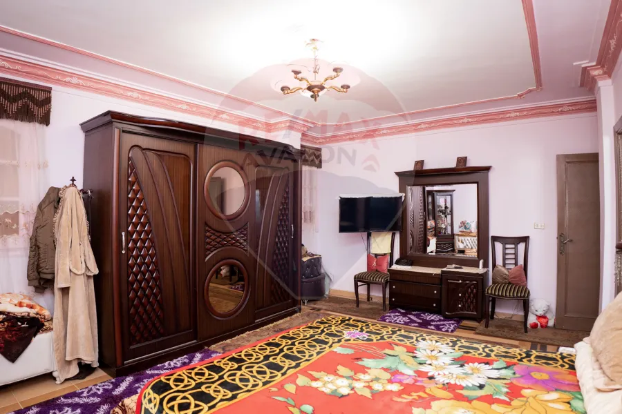 شقة للبيع 400 م  فلمنج (ش الفتح - علي الترام مباشرة)