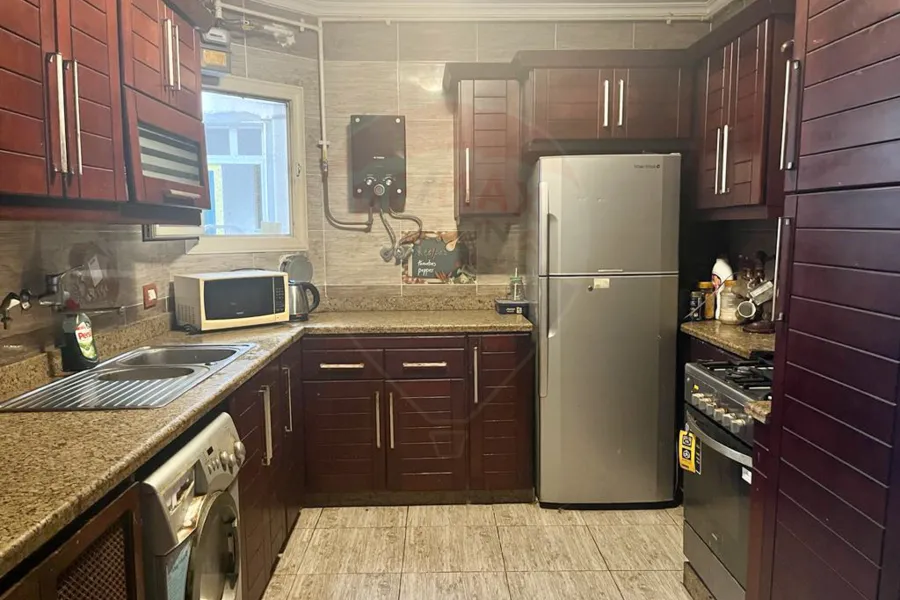 Apartment for sale 200 m Cleopatra (Al Aqaba St)