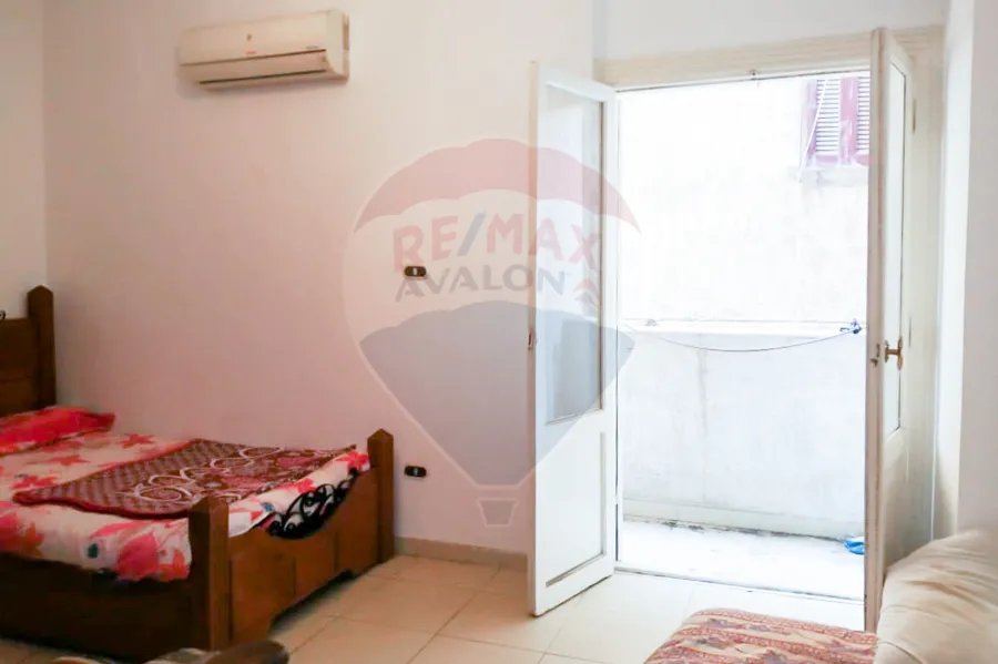 Apartment For Sale 120 m El Mandara ( Next To El Montaza Gardens.)